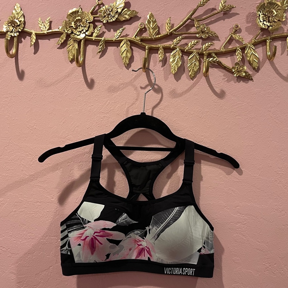 Victoria’s Secret Incredible Max Floral Sports Bra